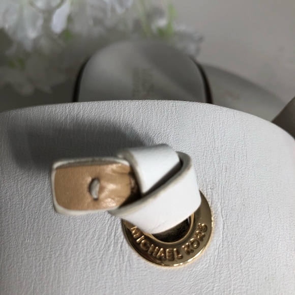 MK white sandals - Picture 4 of 6